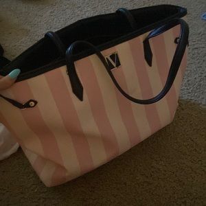 Victoria’s secret purse